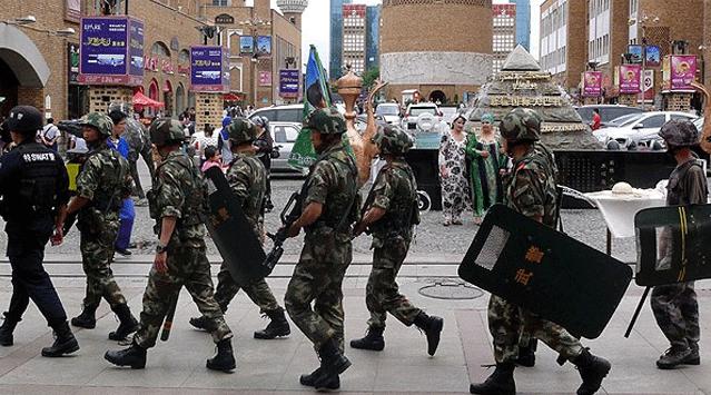 Doğu Türkistanda Çin kontrol resimleri ile ilgili görsel sonucu